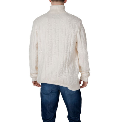 In My Hood Cream Polyester Turtleneck