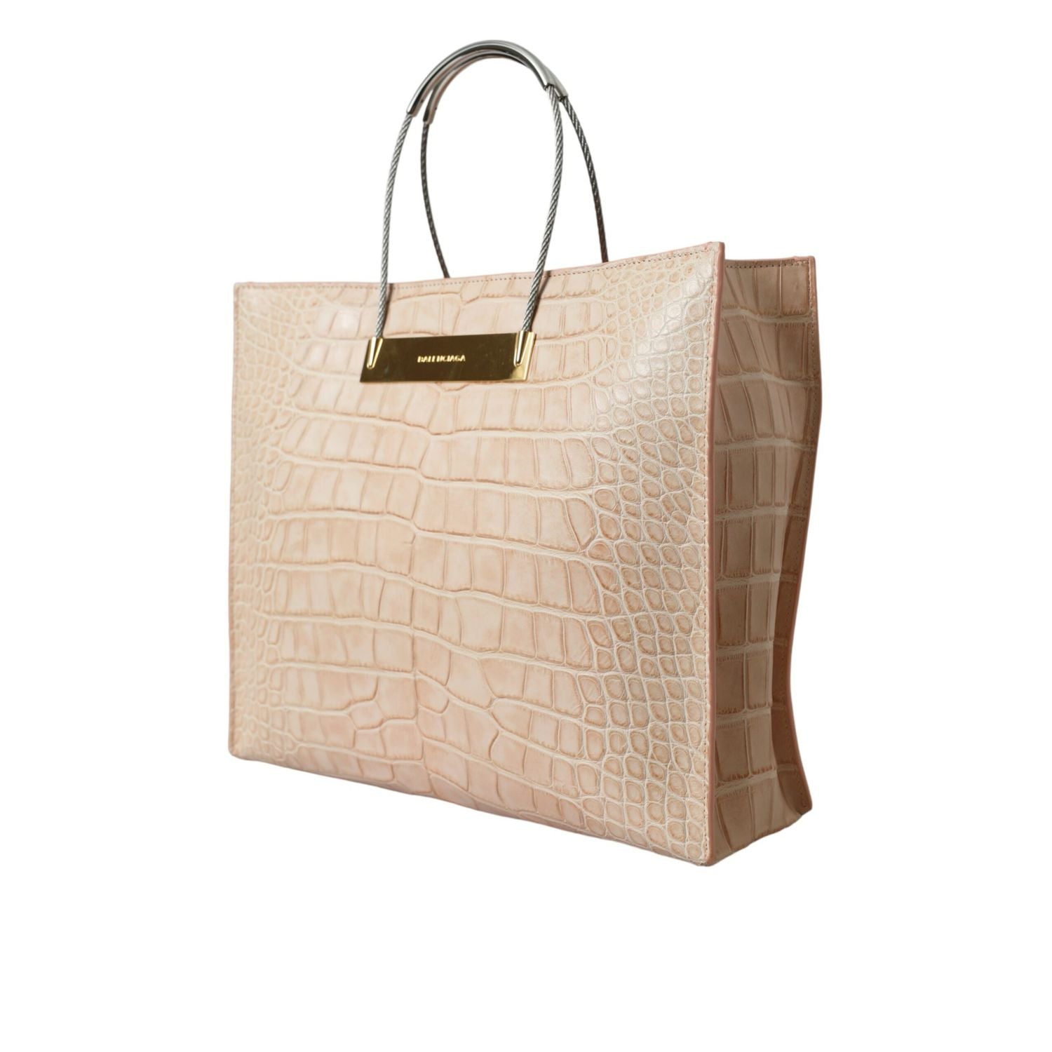 Front view with bag zipped and handles upright.