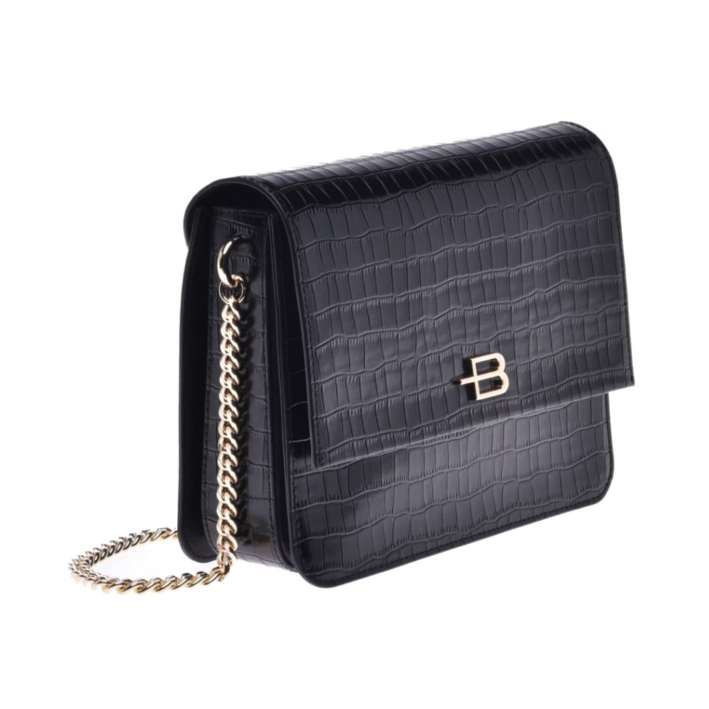 Front view with bag zipped and handles upright.