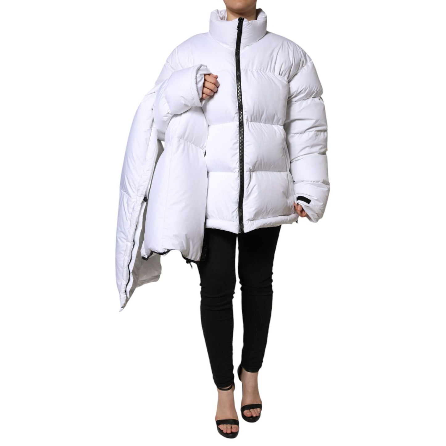 Dolce & Gabbana White Puffer Quilted Full Zip Coat Jacket 1728,67345645728,Clothing,Dolce & Gabbana,IT40|S,Jackets & Coats - Clothing,Jackets & Coats - Women - Clothing,Material: 100% Nylon,New with tags,Parkas - Jackets & Coats - Clothing,White,Women