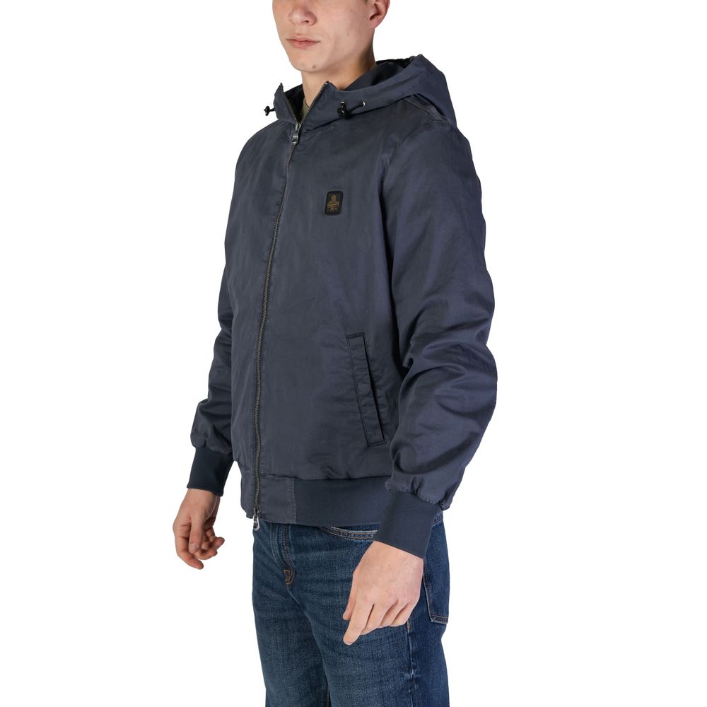 Front view with bag zipped and handles upright.
