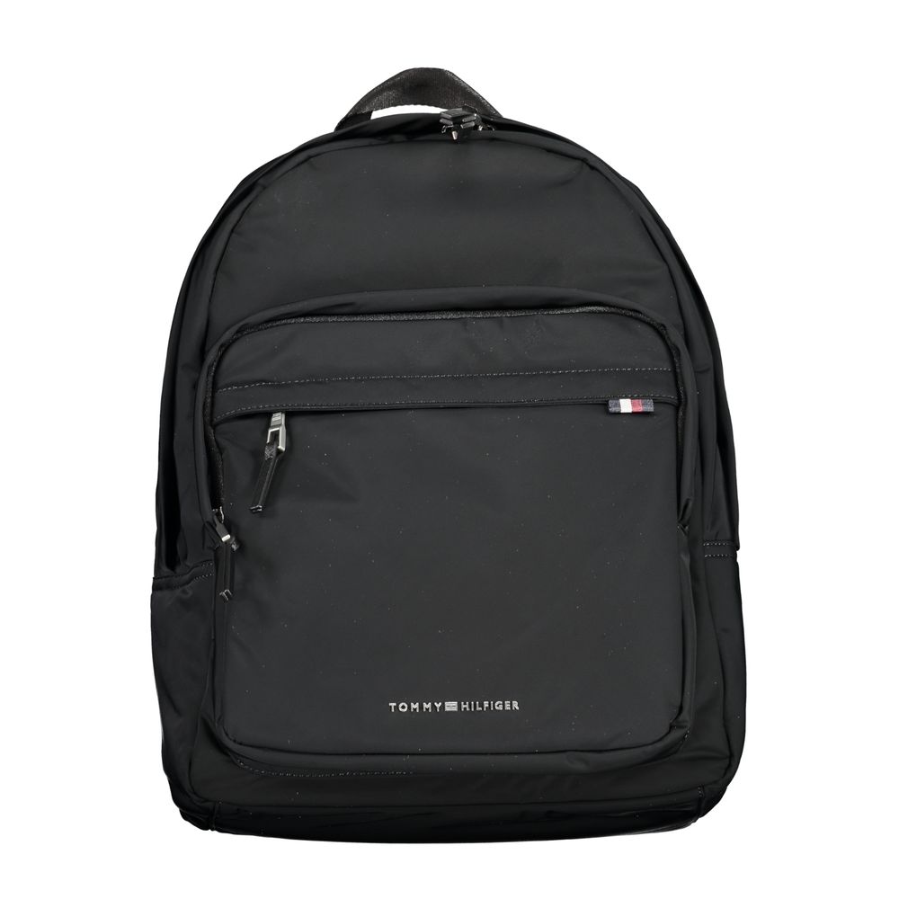 Front view with bag zipped and handles upright.