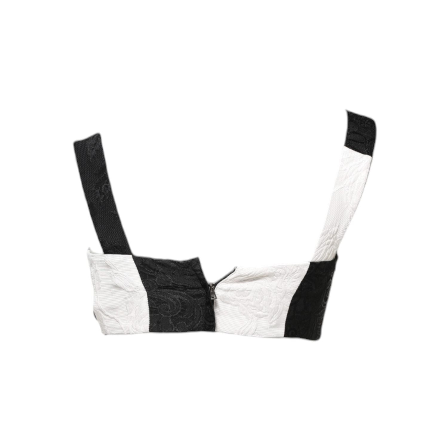 Front view with bag zipped and handles upright.