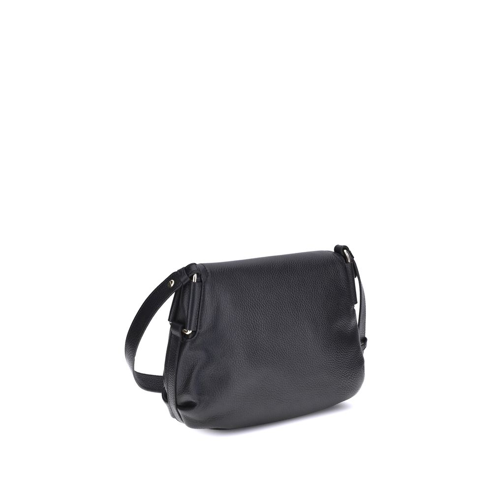 Front view with bag zipped and handles upright.