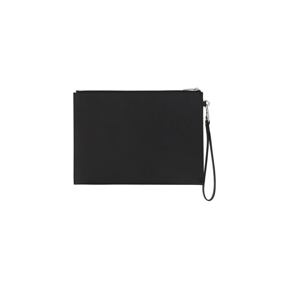 Front view with bag zipped and handles upright.