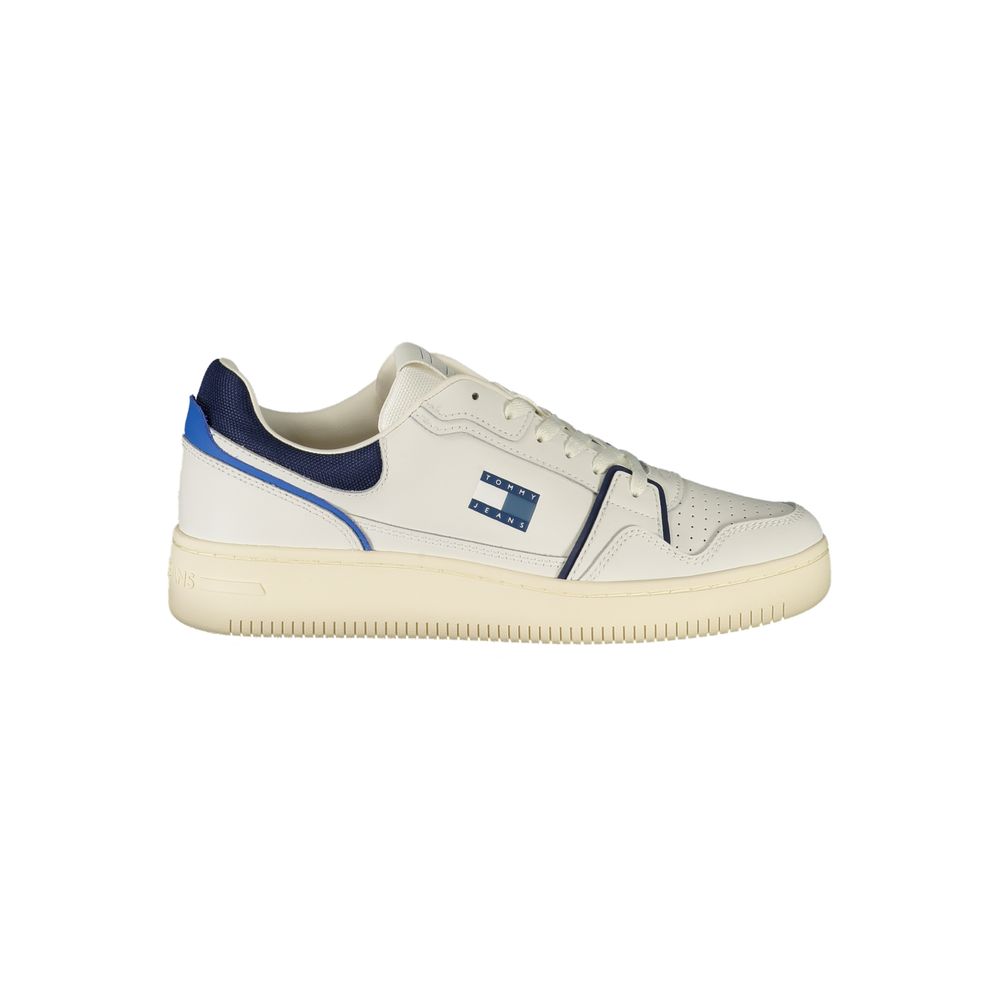 Tommy Hilfiger White Leather Men Sneaker with blue accents and logo, showcasing sporty sophistication and comfort.