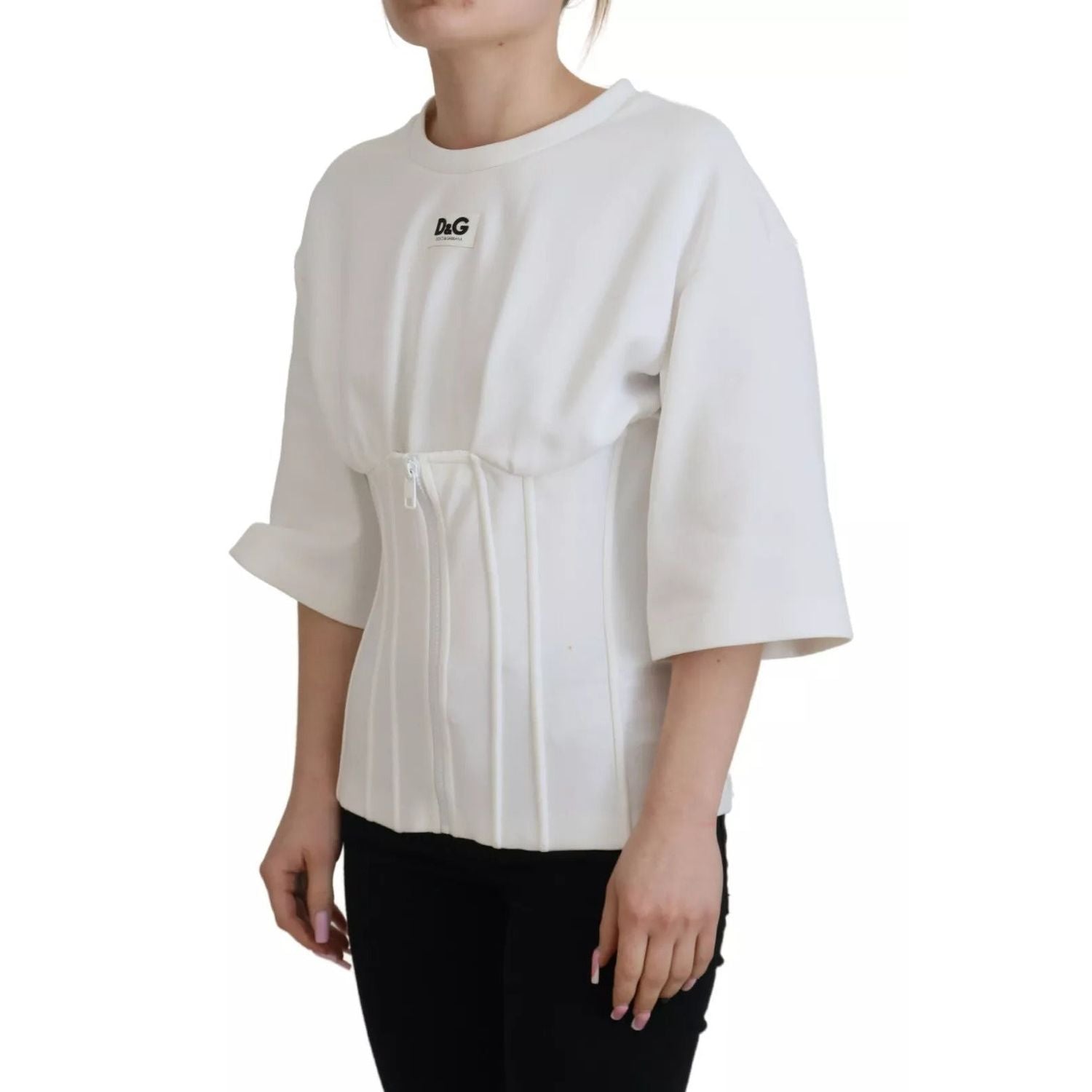 Front view with bag zipped and handles upright.