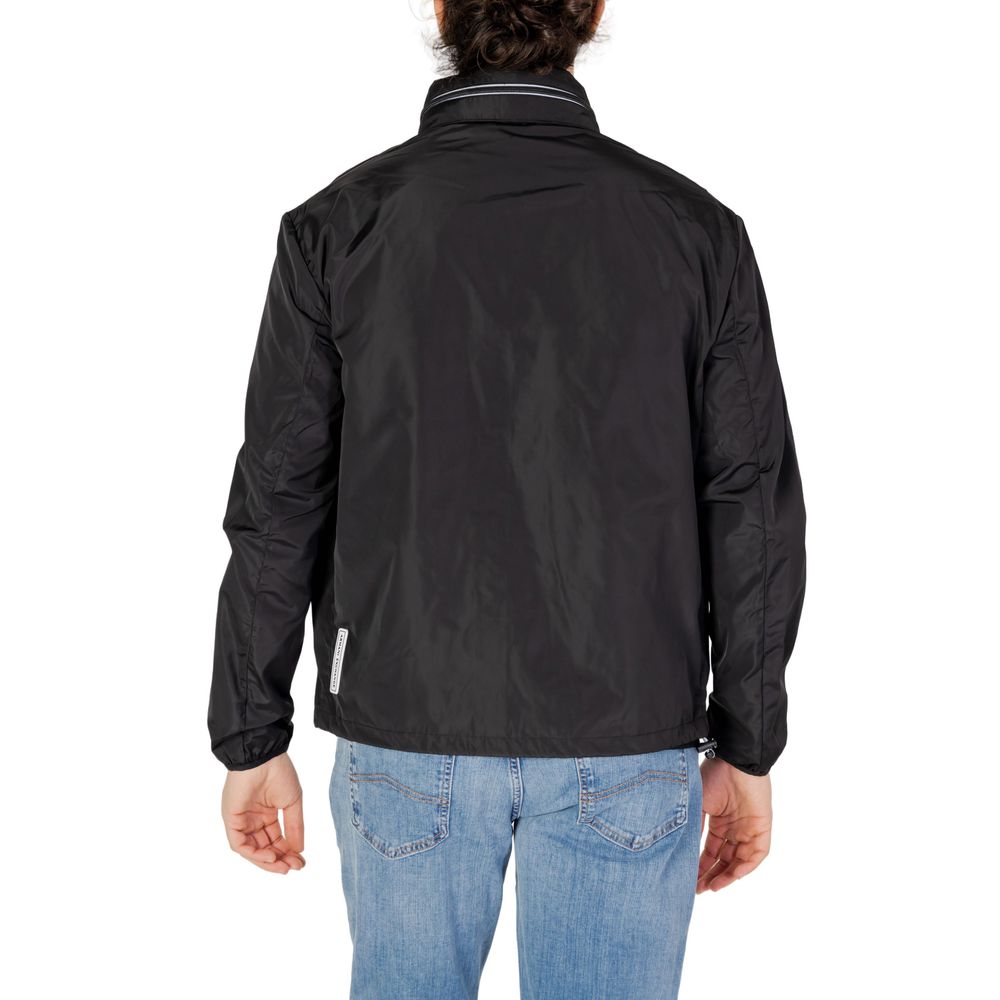 Front view with bag zipped and handles upright.