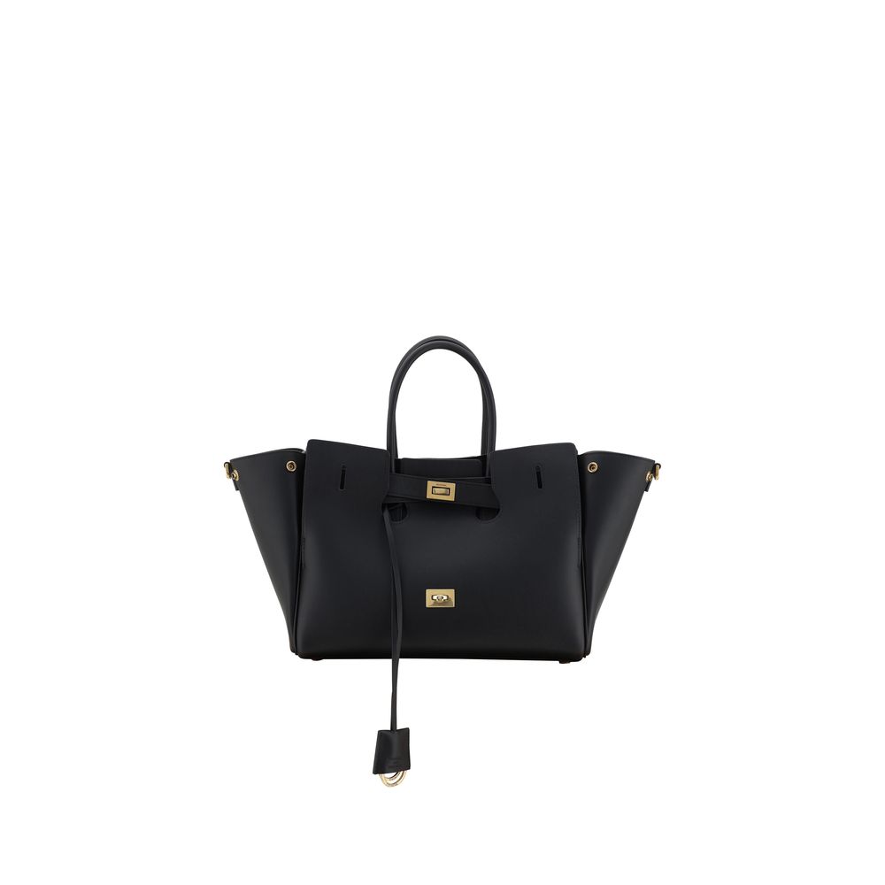 Front view with bag zipped and handles upright.