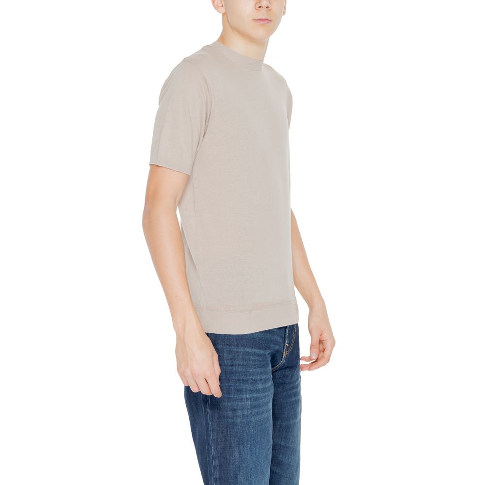 Man wearing Hamaki-Ho Beige Cotton Sweater, short-sleeved, in casual setting, showcasing crew neck and regular fit for summer.
