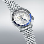 SEIKO 5 Mod. SPORTS AUTOMATIC GMT - WHITE watch with stainless steel bracelet and 42mm case, water resistant to 10 ATM.